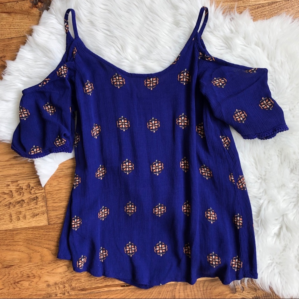 Short Sleeve Cold Shoulder Top